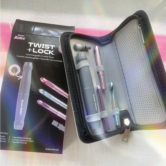 Susan Bates Twist + Lock Crochet Hook Set *BNIB* - Picture 2 of 3